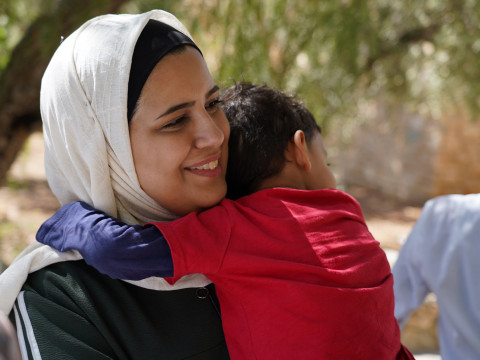 عفاف: رحلة مليئة بالحب 